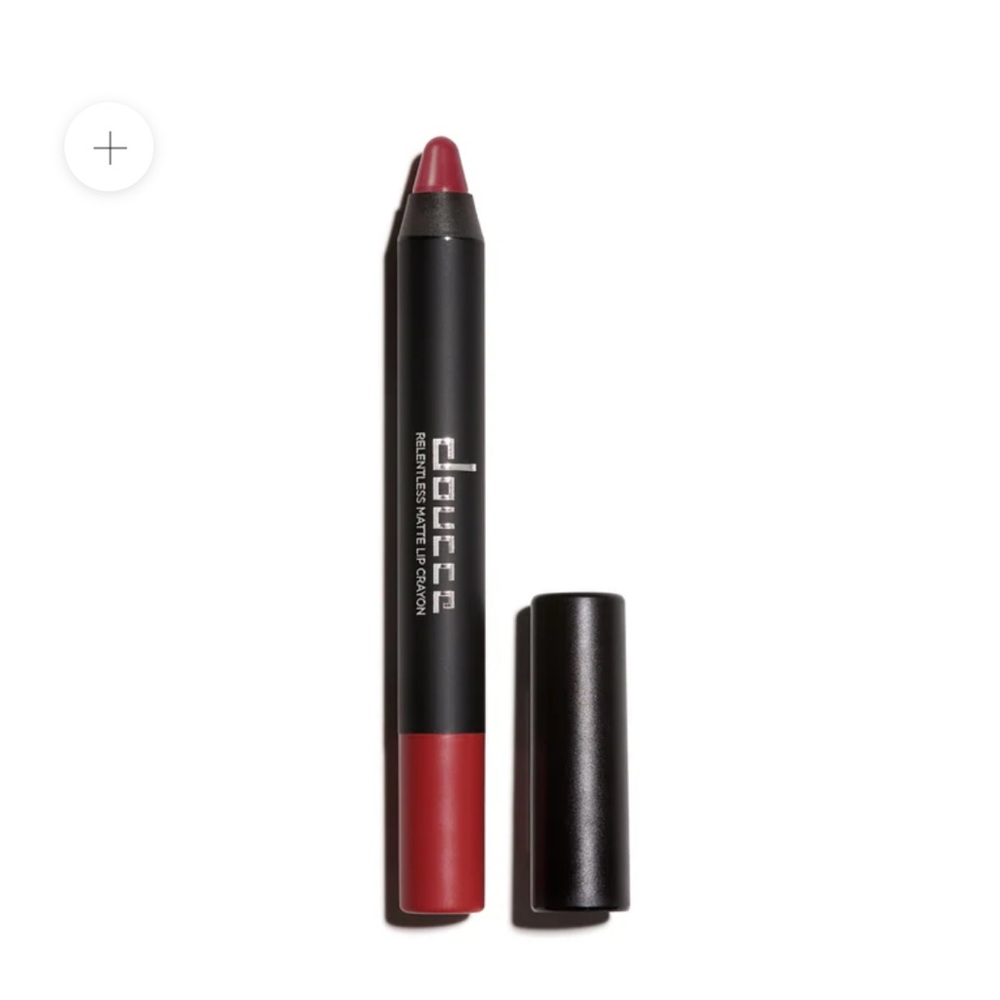 NWT Doucce Relentless Matte Lip Crayon in Winterberry